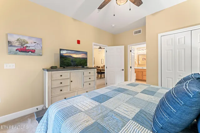 $369,900 | 527 River Pl Way, Unit 516, Sevierville, TN 37862