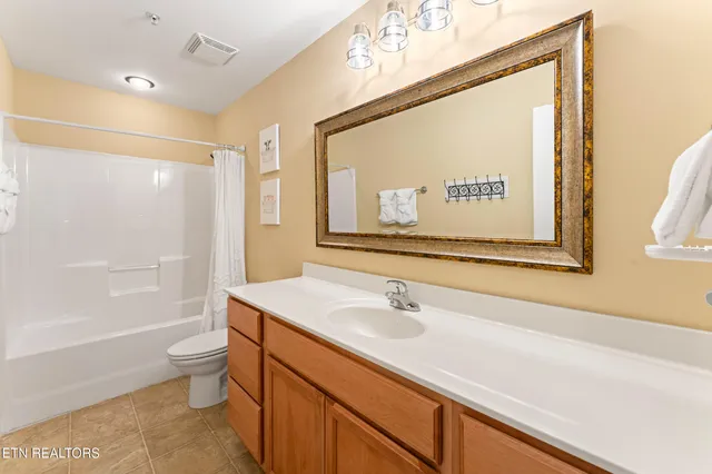 $369,900 | 527 River Pl Way, Unit 516, Sevierville, TN 37862