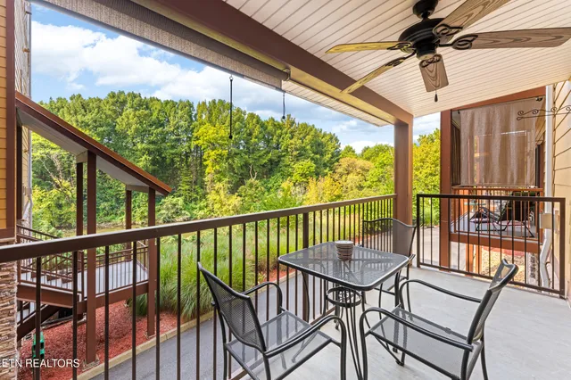 $369,900 | 527 River Pl Way, Unit 516, Sevierville, TN 37862
