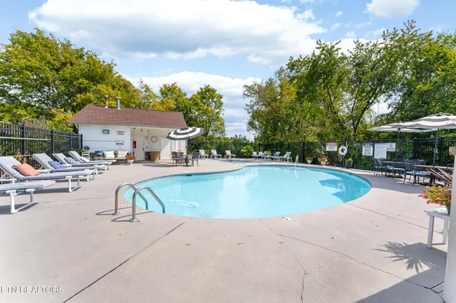 $369,900 | 527 River Pl Way, Unit 516, Sevierville, TN 37862