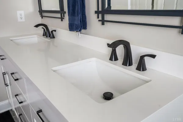 $375,000 | 1233 Doulton Circle, Lynchburg, VA 24503