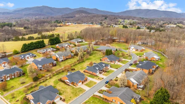 $375,000 | 1233 Doulton Circle, Lynchburg, VA 24503