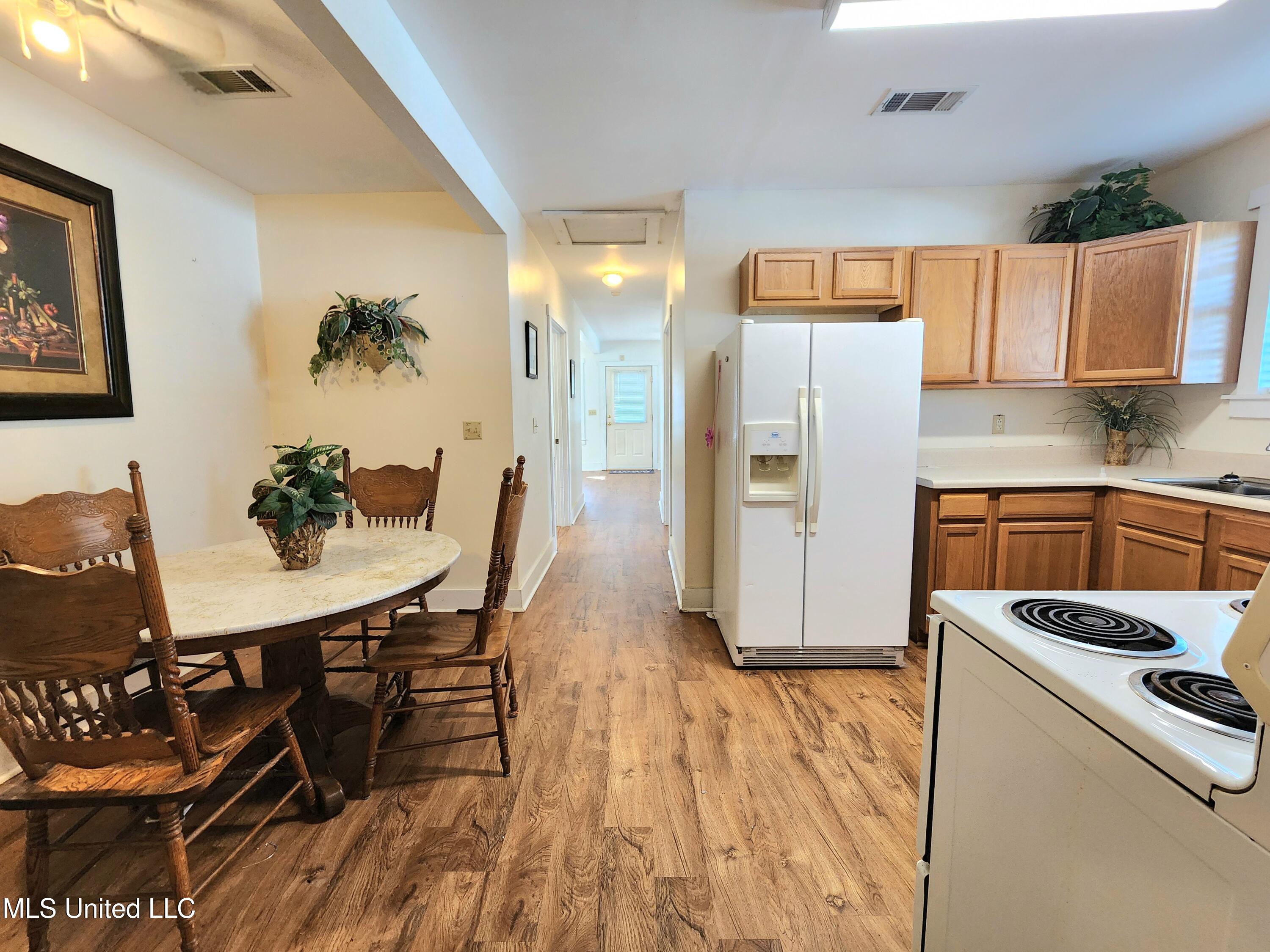 332 Haise Street Biloxi, MS 39530 - Photo 12 of 20 1000048100