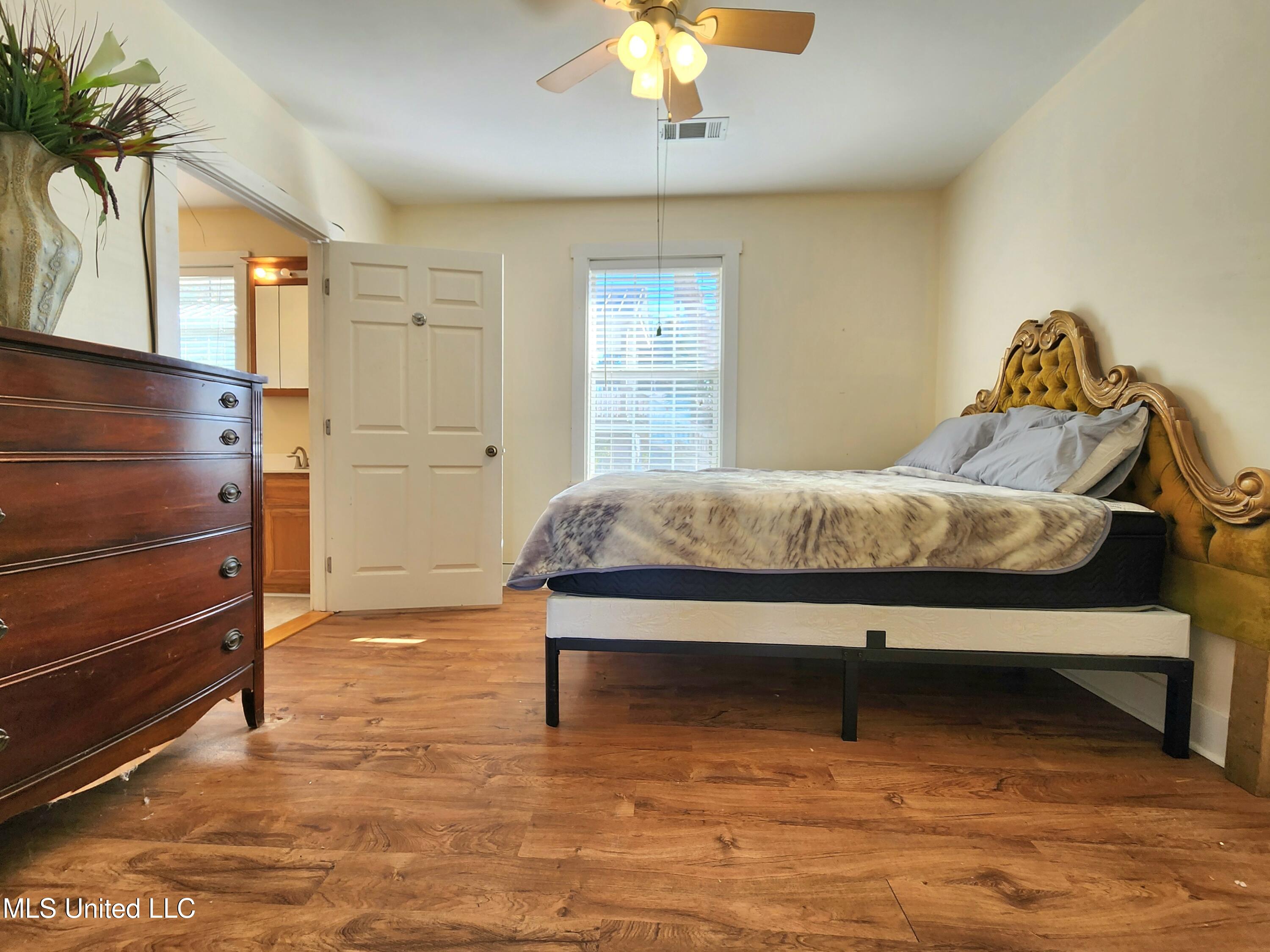 332 Haise Street Biloxi, MS 39530 - Photo 7 of 20 1000048095