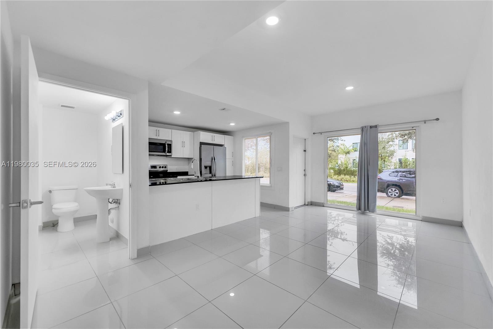 25936 Southwest 139th Path Homestead, FL 33032 - Photo 6 of 26