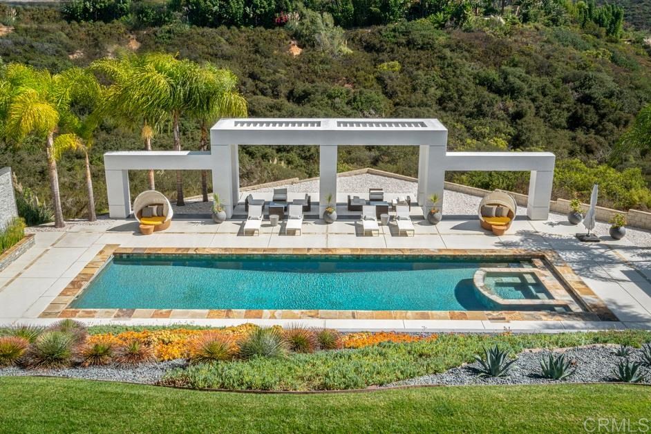 6785 Las Ventanas Rancho Santa Fe, CA 92067 - Photo 3 of 15