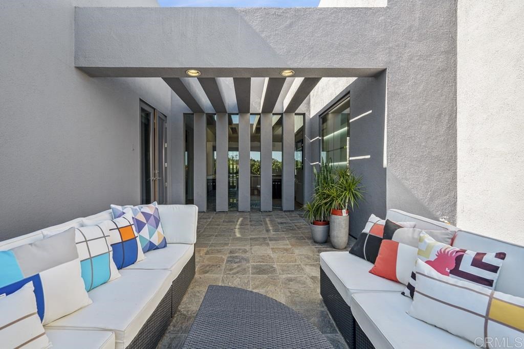 6785 Las Ventanas Rancho Santa Fe, CA 92067 - Photo 10 of 15