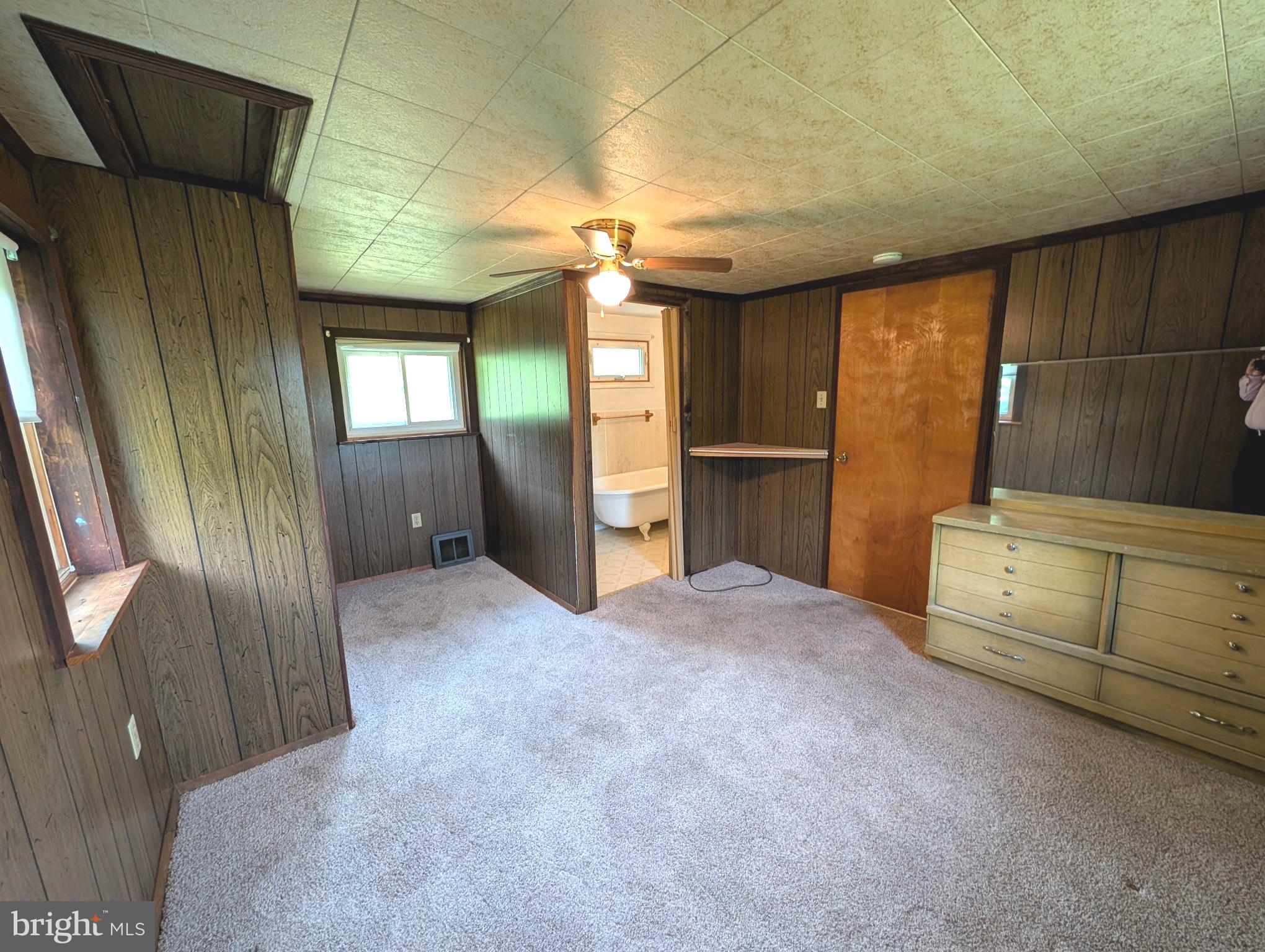 360 School House Road New Providence, PA 17560 - Photo 7 of 21 Newer Carpet