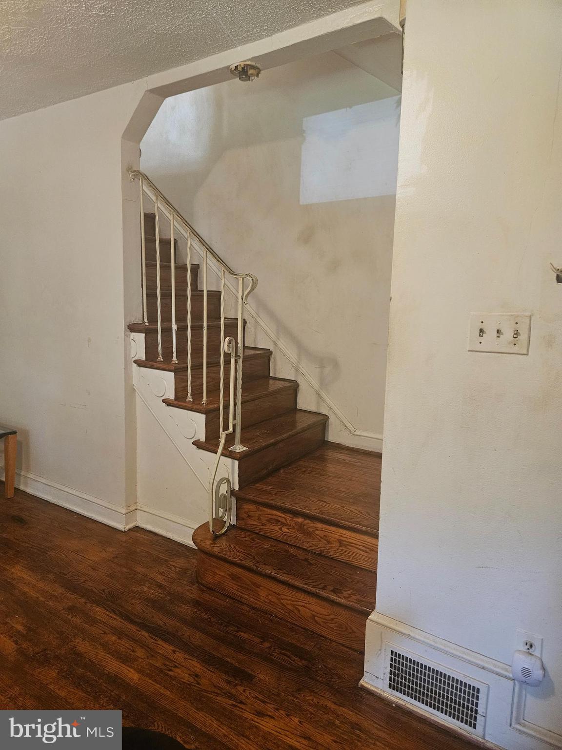 3959 R Street Southeast Washington, DC 20020 - Photo 6 of 12 Gallery Image 6