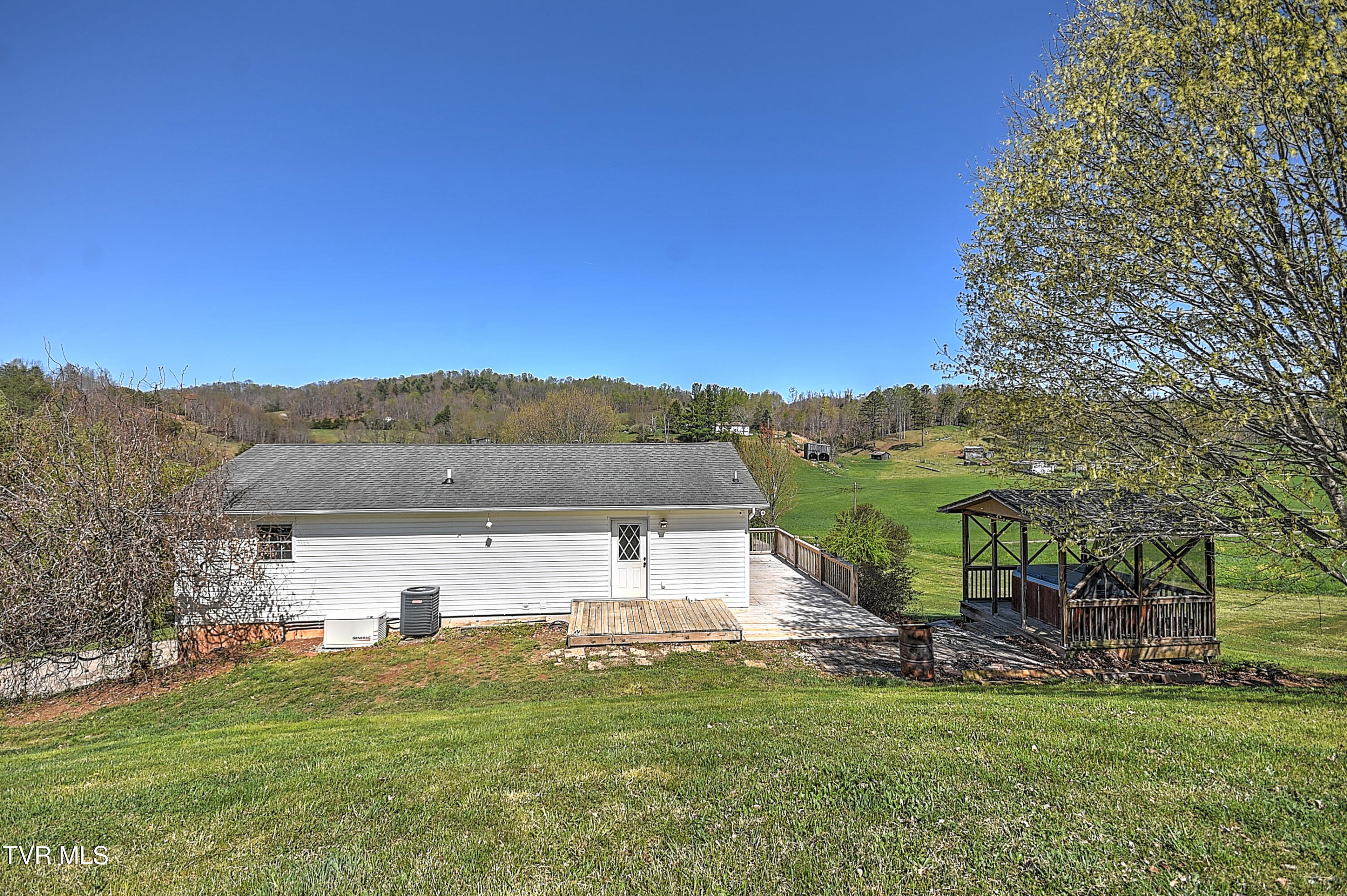 8888 Rich Valley Road Bristol, VA 24202 - Photo 26 of 34 8888 Rich Valley Rd SS-45