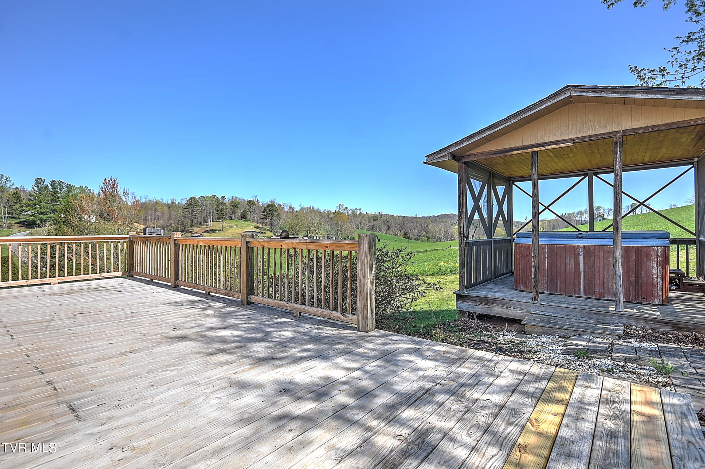 8888 Rich Valley Road Bristol, VA 24202 - Photo 27 of 34 8888 Rich Valley Rd SS-48