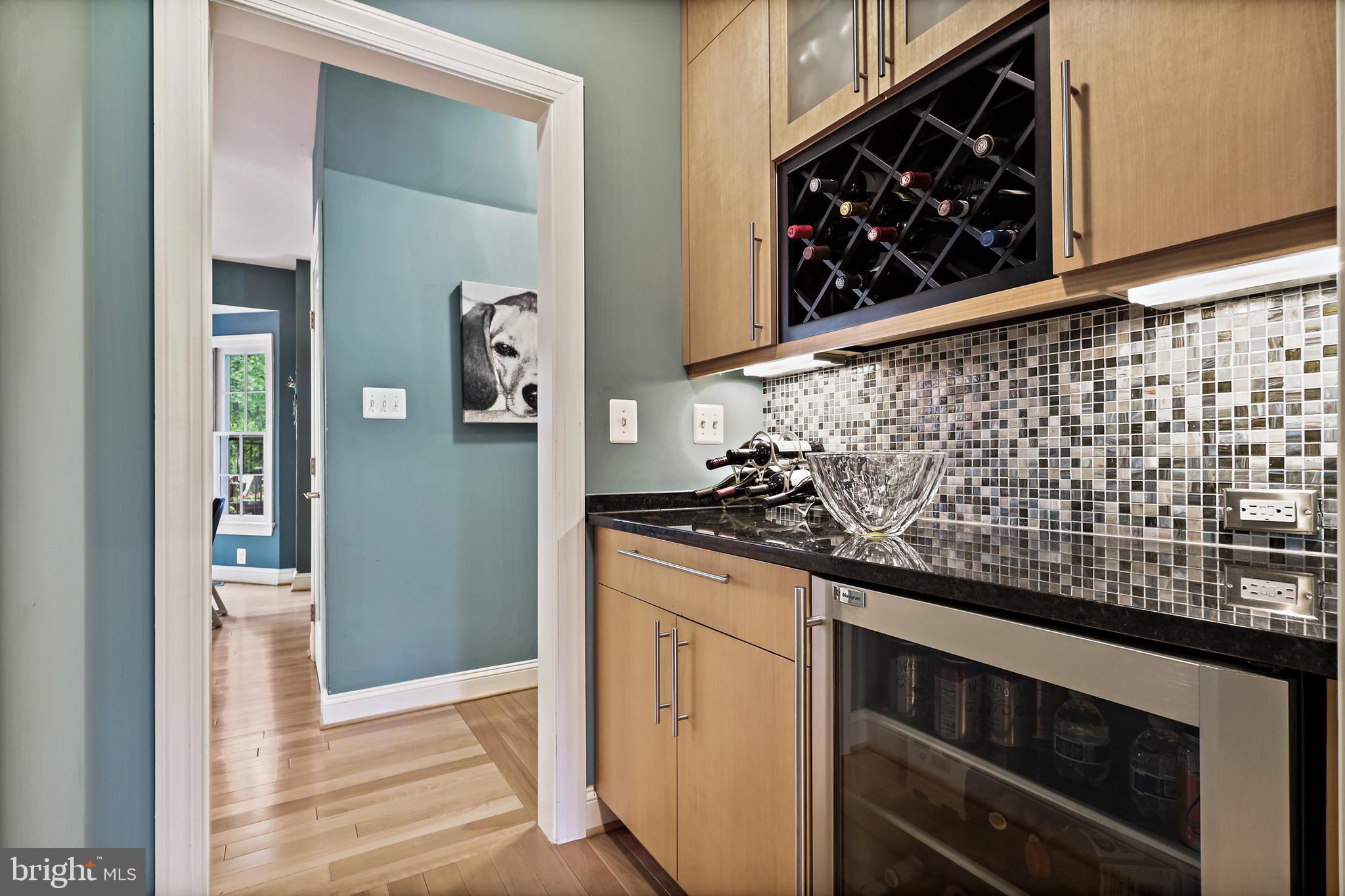 11406 Towering Oak Way Reston, VA 20194 - Photo 12 of 53 Butler's pantry w/wine fridge, perfect for parties