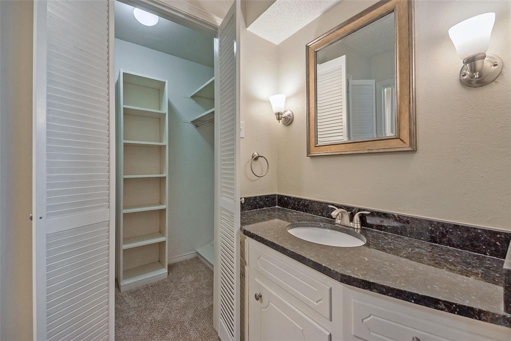 6123 Rincon Way Dallas, TX 75214 - Photo 19 of 34
