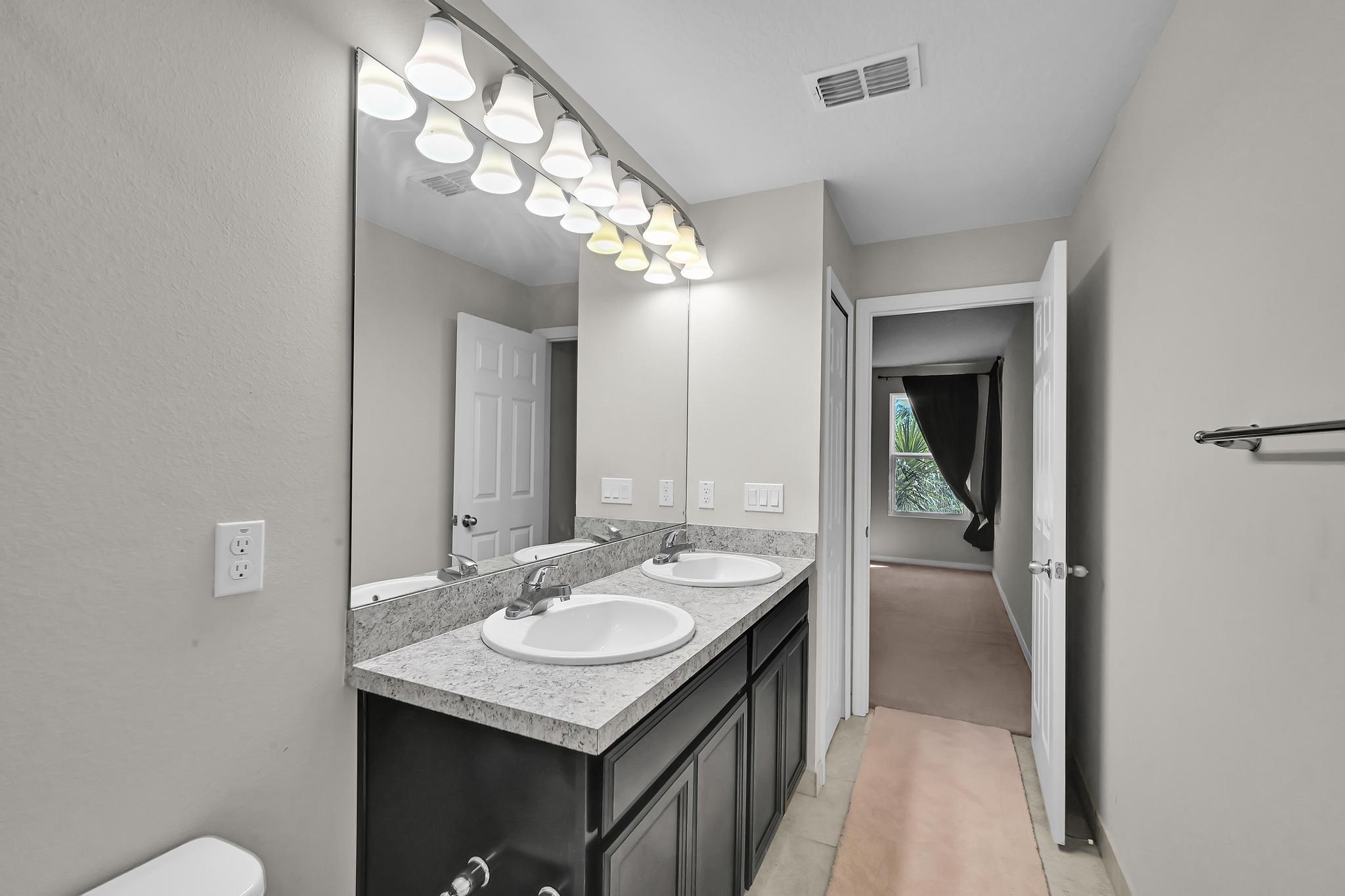 3351 Liberty Square Way Fort Pierce, FL 34982 - Photo 20 of 27 Z63_7963