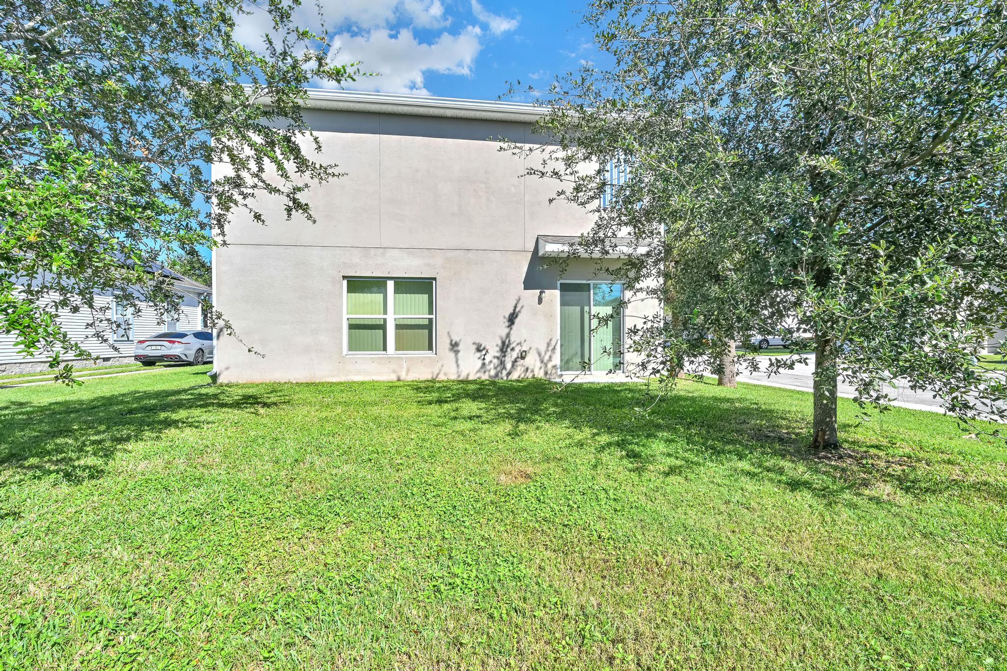 3351 Liberty Square Way Fort Pierce, FL 34982 - Photo 25 of 27 Z63_8020