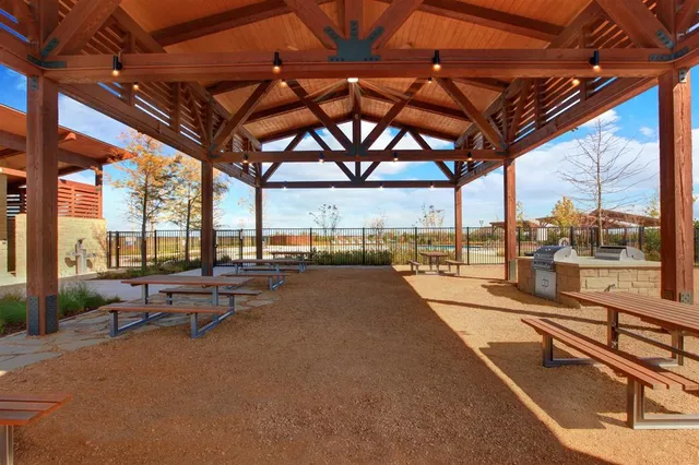 $444,900 | 7717 Sheaves Trail, Joshua, TX 76058