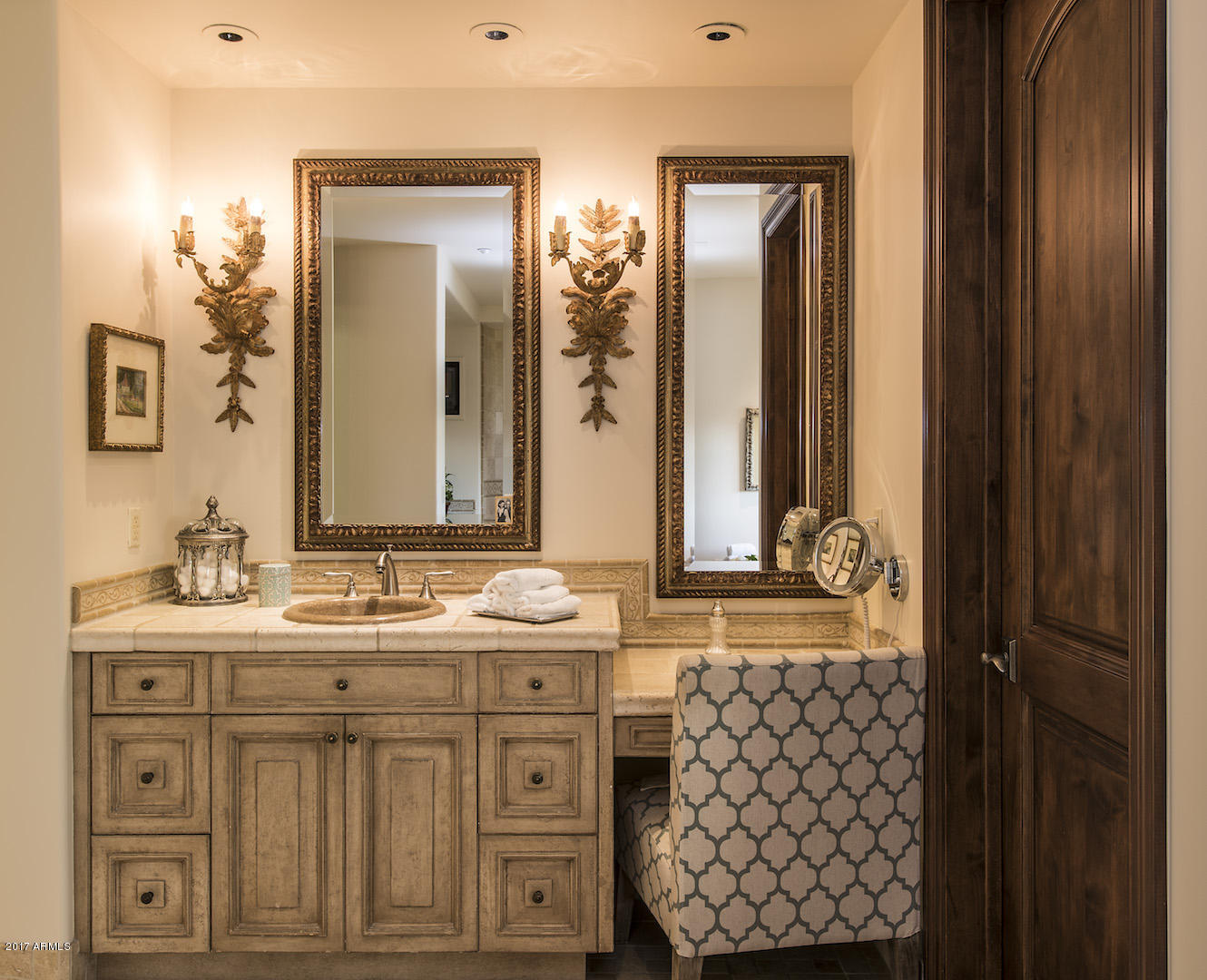 5501 East Roadrunner Road Paradise Valley, AZ 85253 - Photo 20 of 43 Her Vanity