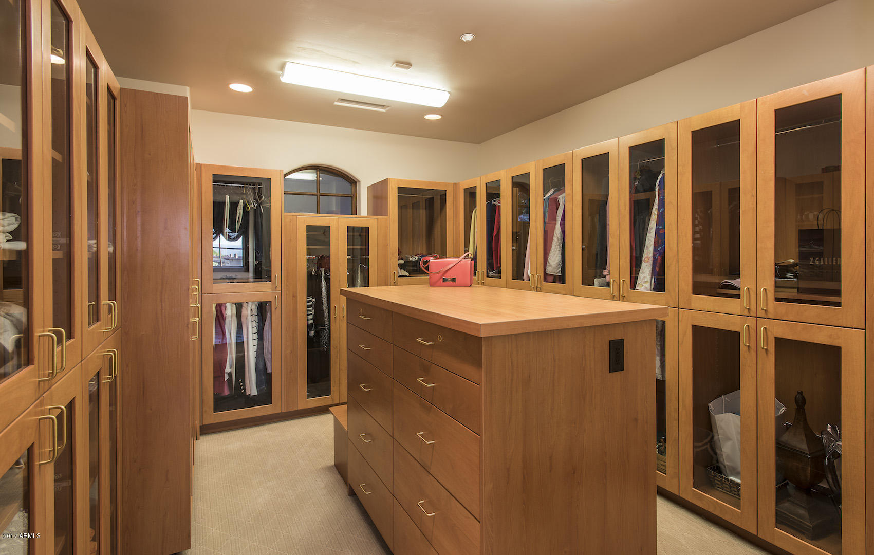 5501 East Roadrunner Road Paradise Valley, AZ 85253 - Photo 21 of 43 Hers master closet