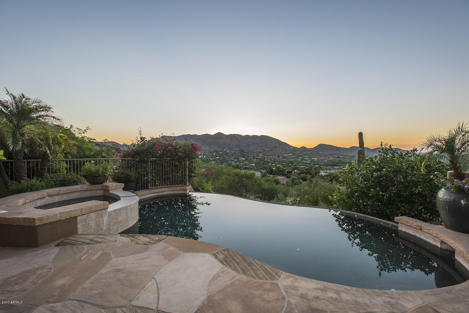 5501 East Roadrunner Road Paradise Valley, AZ 85253 - Photo 34 of 43 Infinity Pool