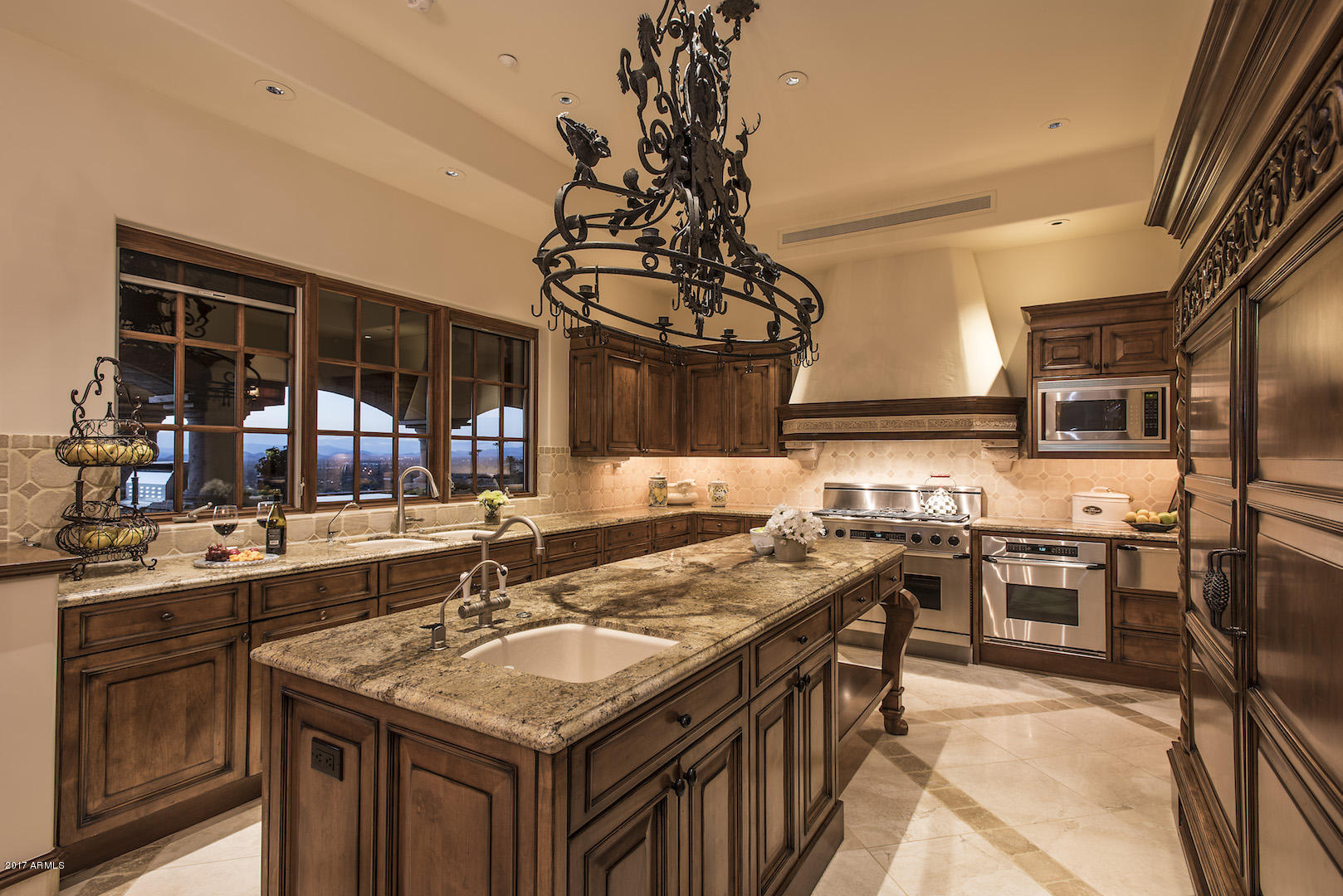 5501 East Roadrunner Road Paradise Valley, AZ 85253 - Photo 10 of 43 Views from the kitchen
