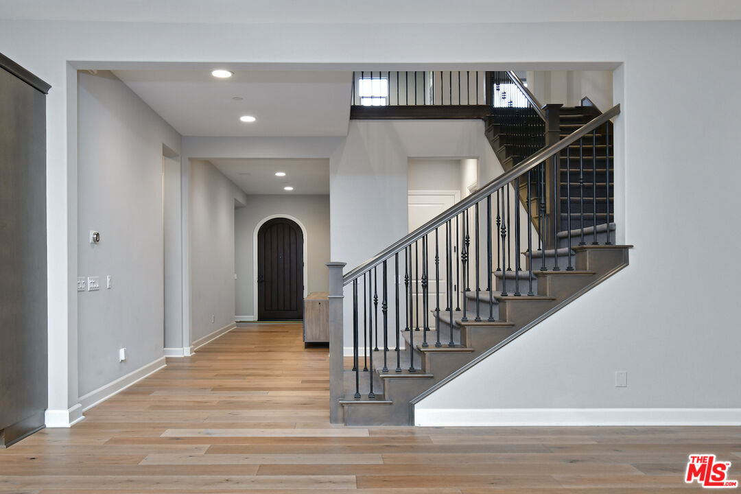 14608 McCormick Street Sherman Oaks, CA 91411 - Photo 4 of 29 a view of entryway and hall with wooden floor