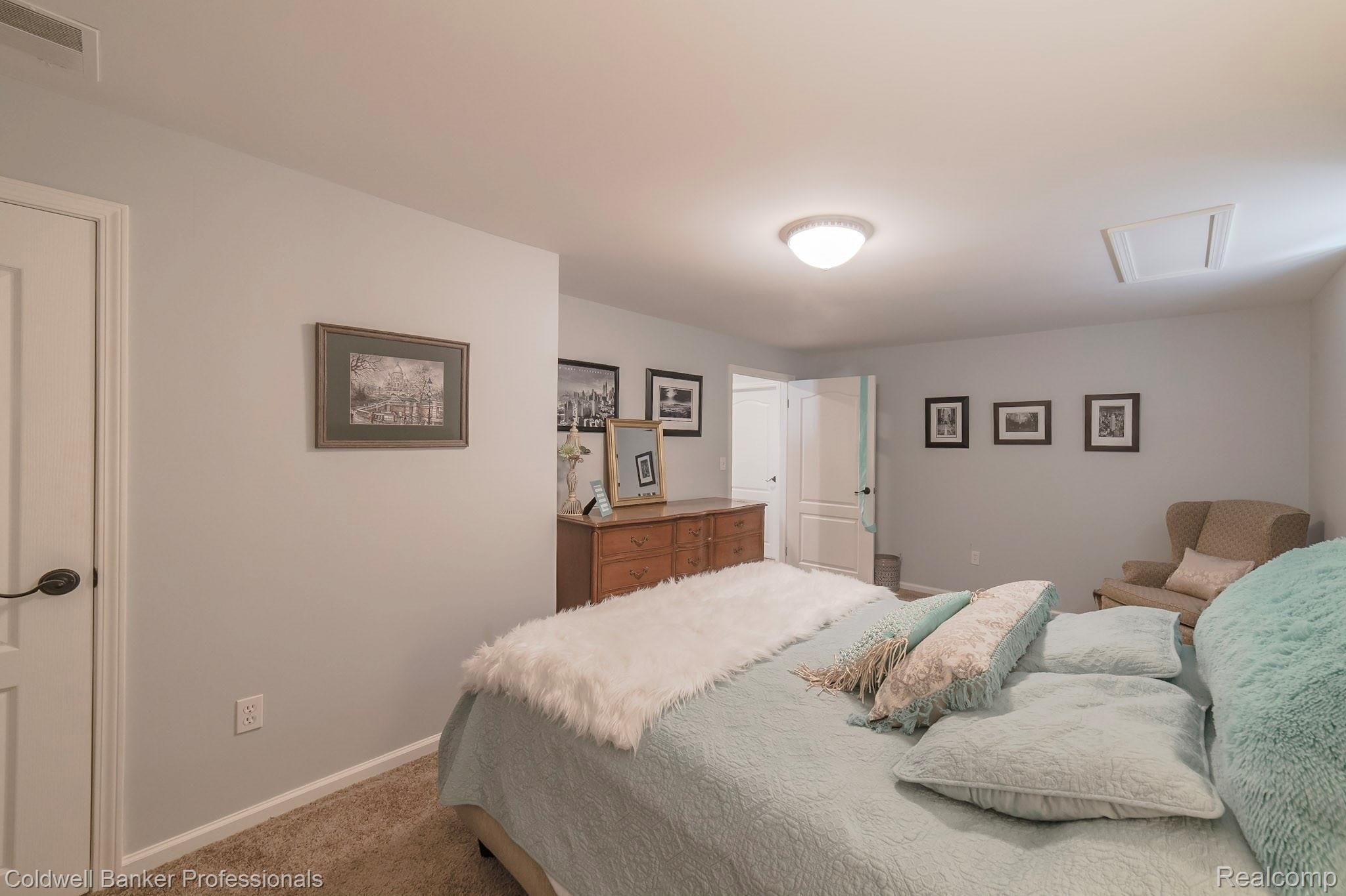 3135 Stanton Road Lake Orion, MI 48362 - Photo 56 of 67 58-DSC_7111.jpg