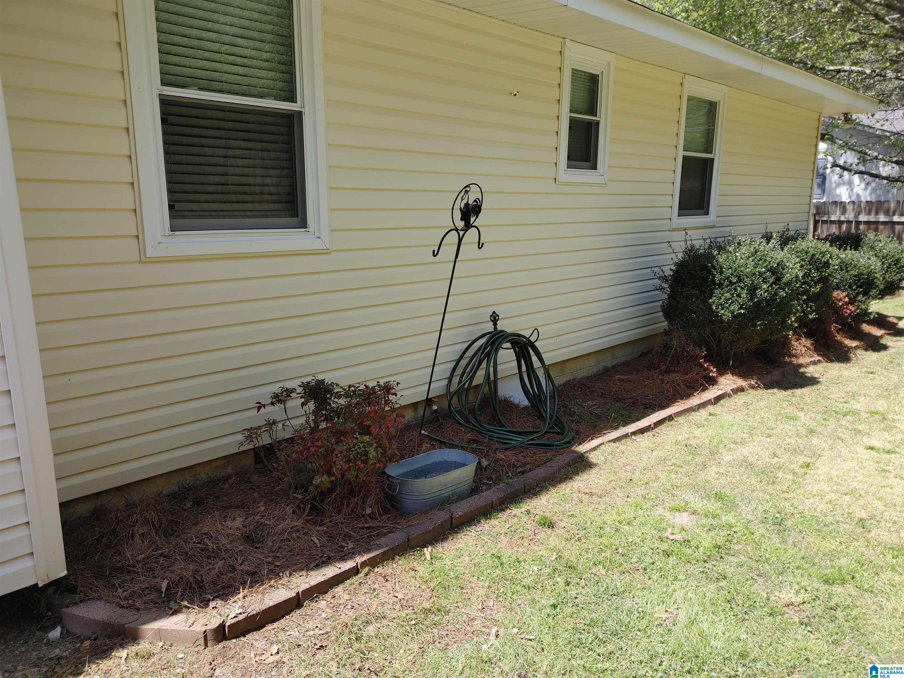 916 Pinecrest Road Sylacauga, AL 35151 - Photo 6 of 21