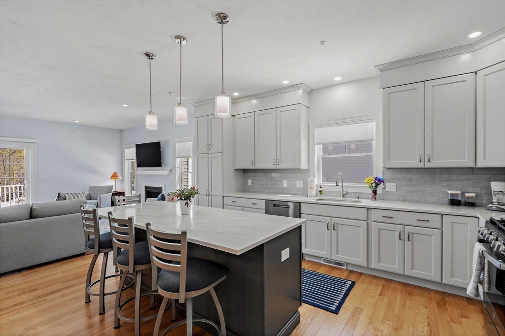 6 Chickadee Way, Unit 23 Upton, MA 01568 - Photo 12 of 40
