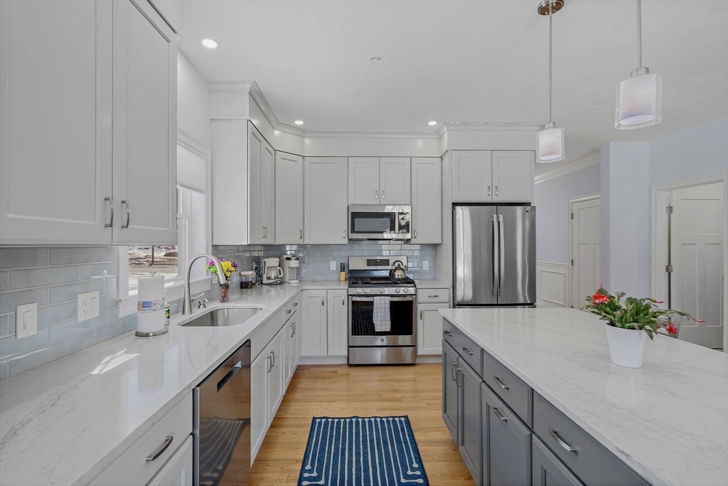 6 Chickadee Way, Unit 23 Upton, MA 01568 - Photo 15 of 40