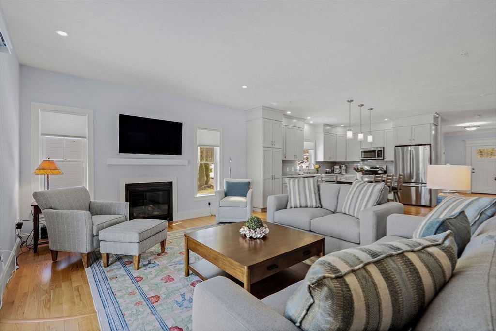 6 Chickadee Way, Unit 23 Upton, MA 01568 - Photo 7 of 41