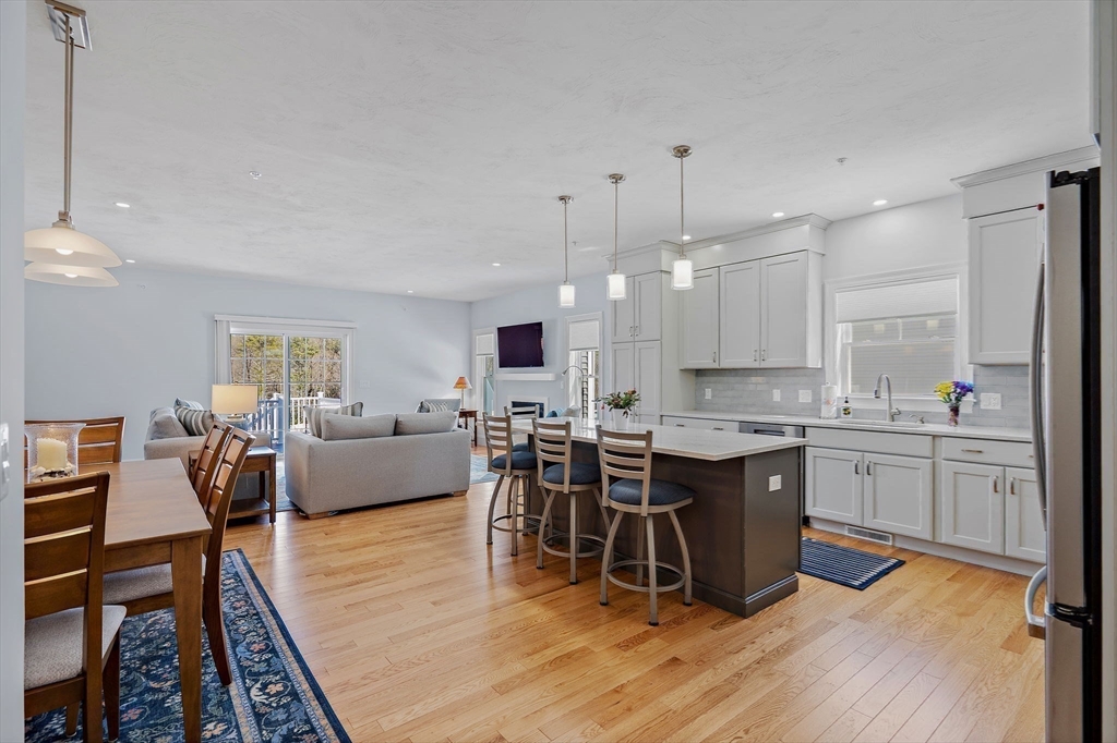 6 Chickadee Way, Unit 23 Upton, MA 01568 - Photo 9 of 40