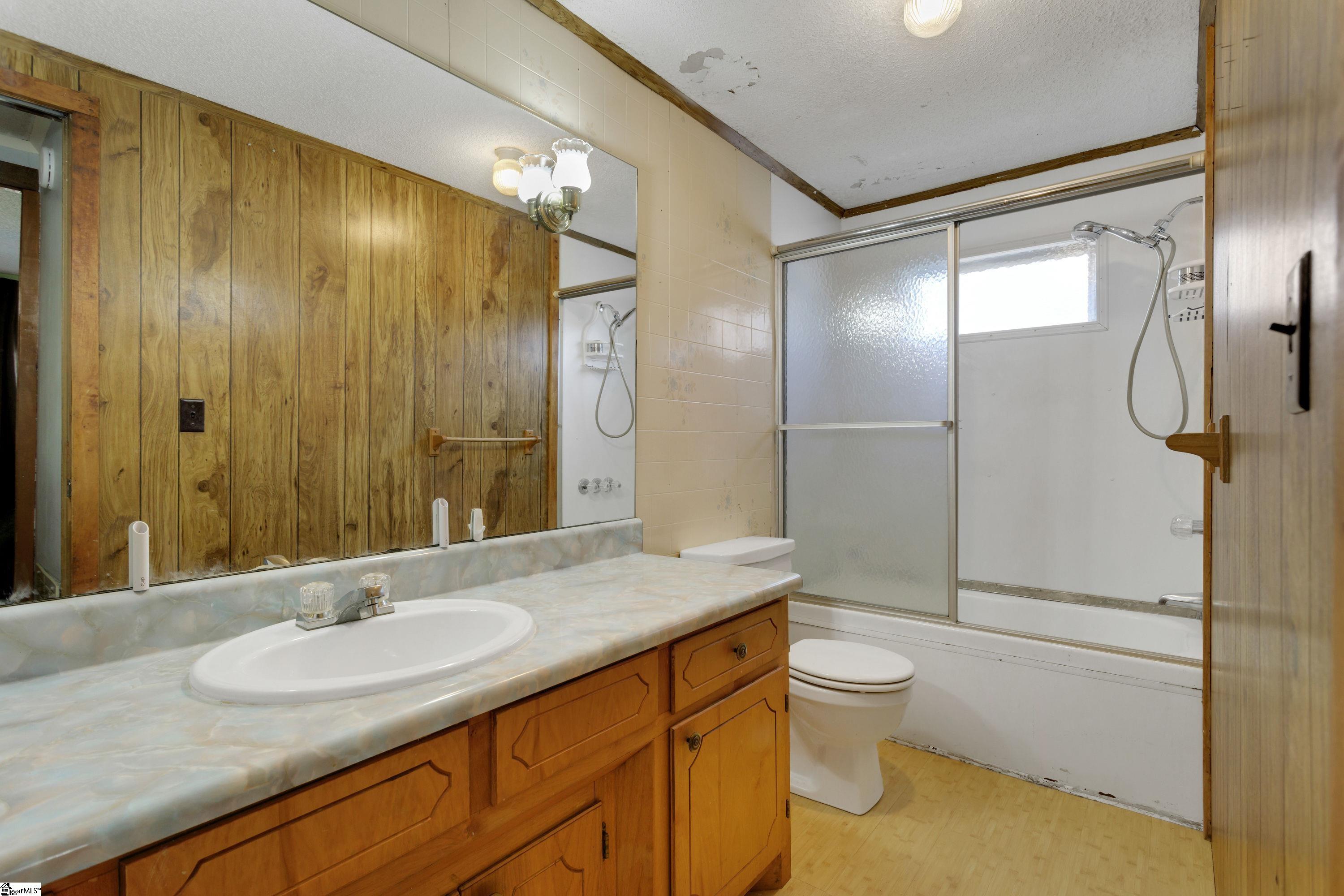 8649 Valley Falls Road Boiling Springs, SC 29316 - Photo 20 of 29 Gallery Image 20
