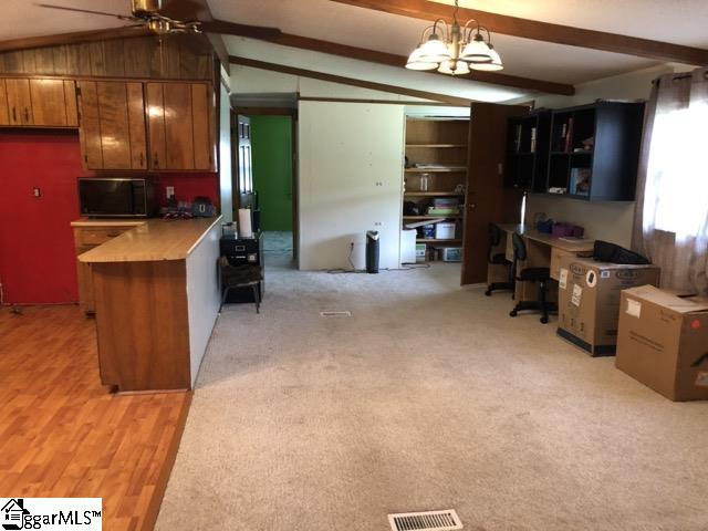 8649 Valley Falls Road Boiling Springs, SC 29316 - Photo 4 of 29 Gallery Image 4