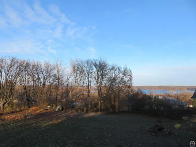 $350,000 | 208 Sunflower, Ozawkie, KS 66070