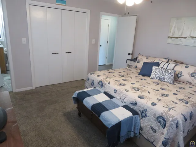 $350,000 | 208 Sunflower, Ozawkie, KS 66070