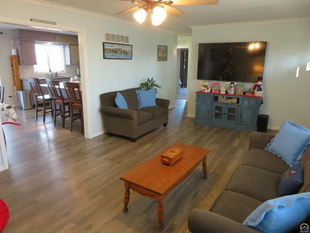 $350,000 | 208 Sunflower, Ozawkie, KS 66070