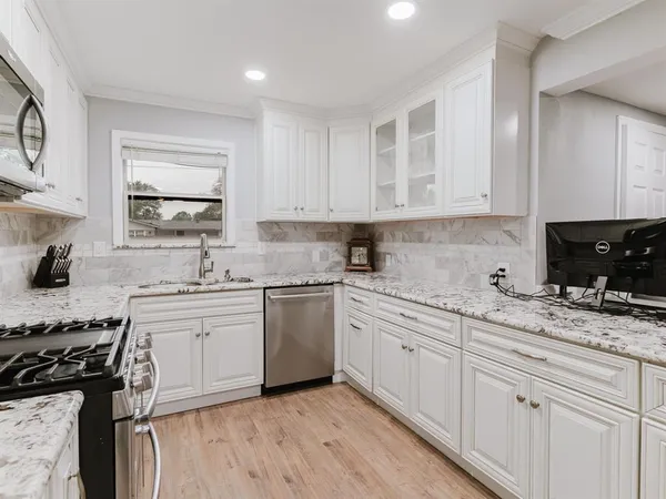 $419,900 | 3438 Princeton Drive, Irving, TX 75062