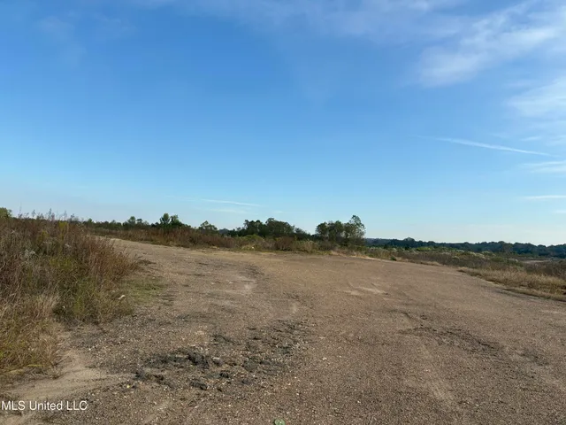 $1,600,000 | 49 Us, Jackson, MS 39209