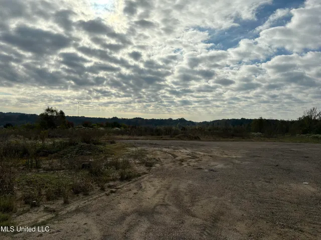 $1,600,000 | 49 Us, Jackson, MS 39209