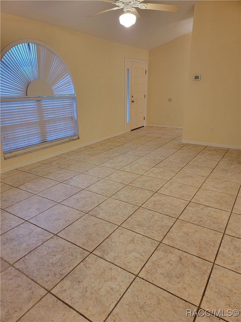 1725 East Monopoly Loop Inverness, FL 34453 - Photo 3 of 15