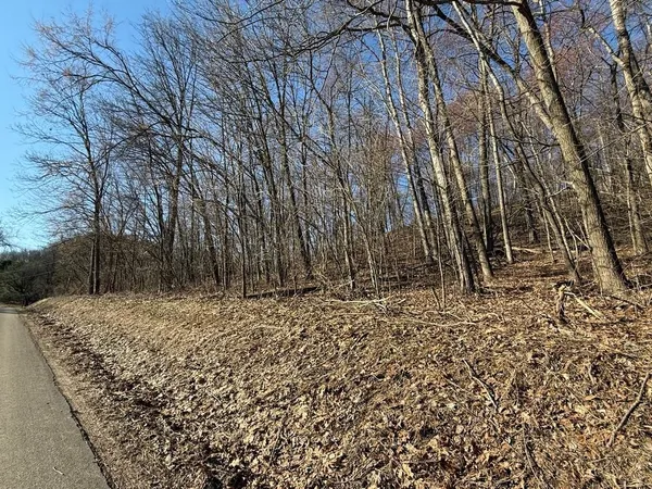 $610,000 | S7165 Lake Hillpoint Wi 53937, Hillpoint, WI 53937