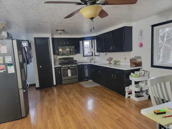 $610,000 | S7165 Lake Hillpoint Wi 53937, Hillpoint, WI 53937