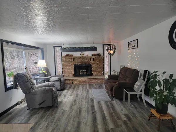 $610,000 | S7165 Lake Hillpoint Wi 53937, Hillpoint, WI 53937