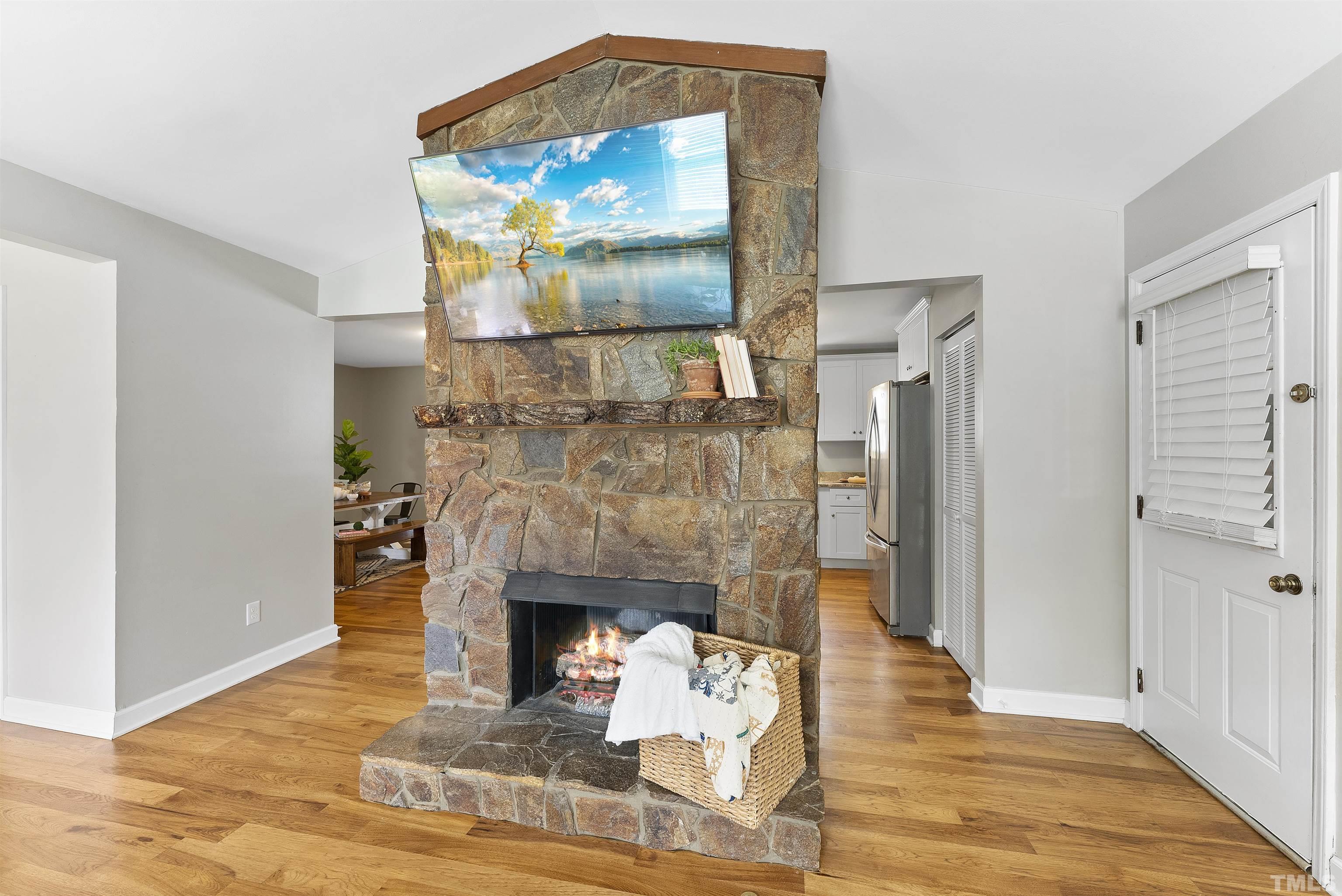 5413 Old Towne Road Raleigh, NC 27612 - Photo 10 of 34