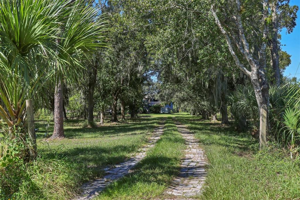 2230 Myakka Road Sarasota, FL 34240 - Photo 8 of 55 Gallery Image 8