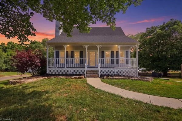 $330,000 | 3080 Gladewater Court, Pfafftown, NC 27040