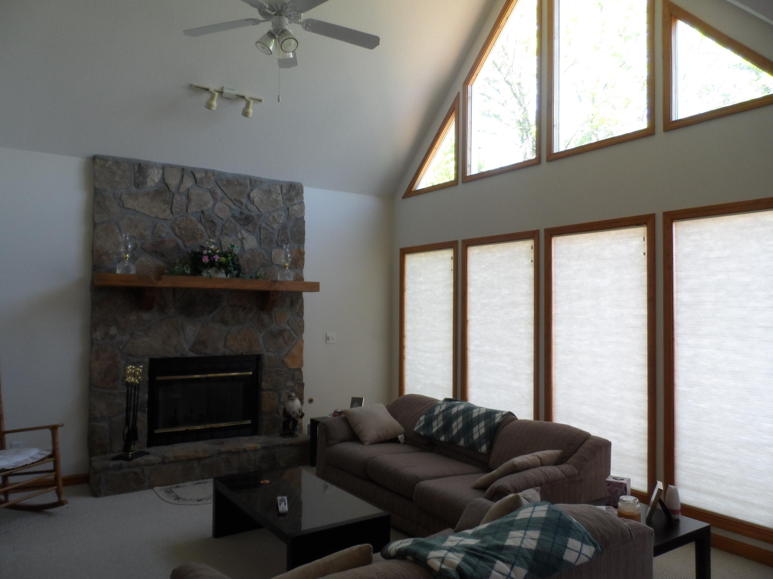 411 East Norris Point Road La Follette, TN 37766 - Photo 10 of 29 057