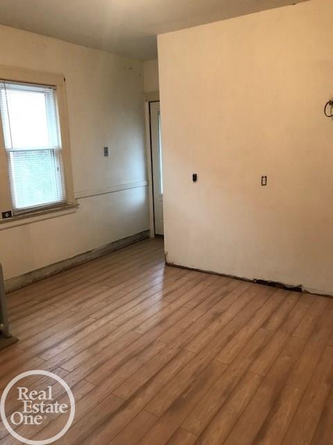 647 Neff Road Grosse Pointe, MI 48230 - Photo 14 of 15 31344660-14.JPG