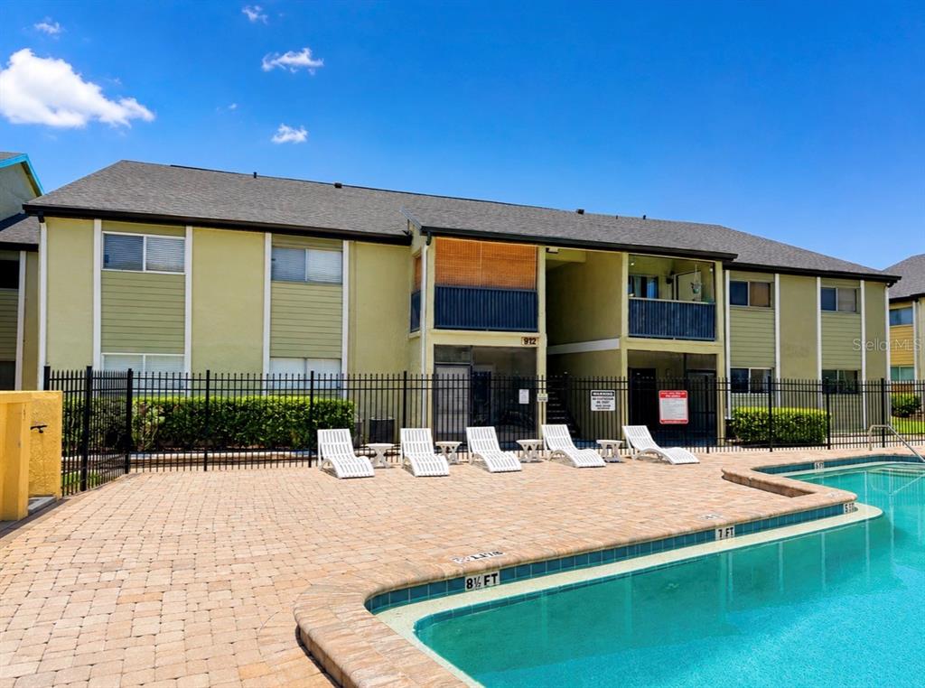 912 Lake Destiny Road, Unit D Altamonte Springs, FL 32714 - Photo 2 of 25