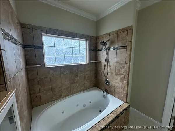 $2,100 | 2912 Eaglecrest Lane, Fayetteville, NC 28306
